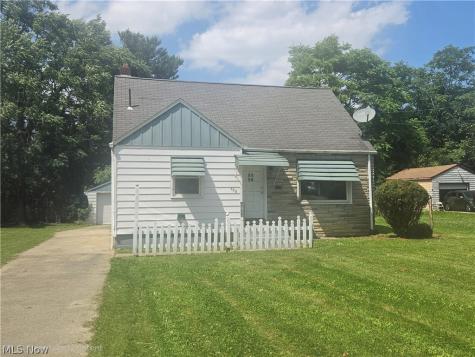 568 E Lucius Avenue Youngstown OH 44502