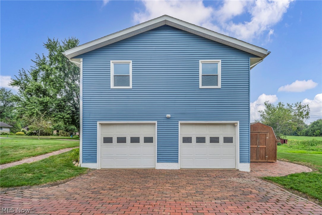2661 Eaver Street NW Uniontown OH 44685