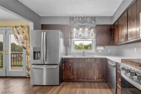 2661 Eaver Street NW Uniontown OH 44685