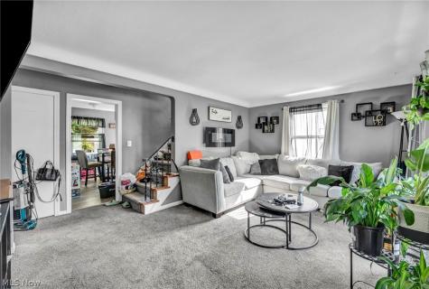 15805 Grant Avenue Maple Heights OH 44137