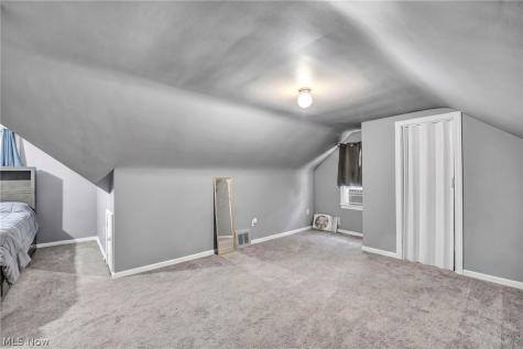 15805 Grant Avenue Maple Heights OH 44137