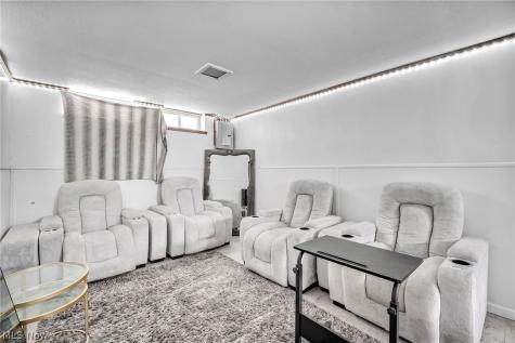 15805 Grant Avenue Maple Heights OH 44137