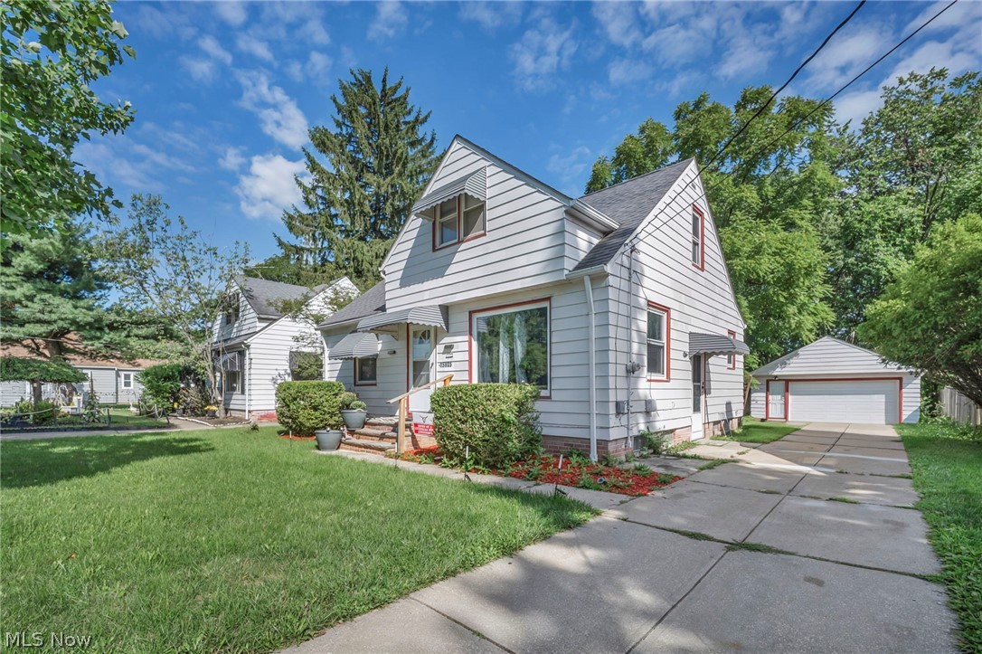 15805 Grant Avenue Maple Heights OH 44137