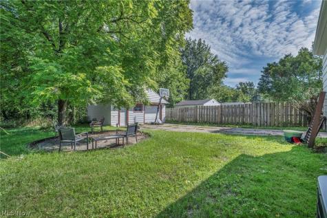 15805 Grant Avenue Maple Heights OH 44137