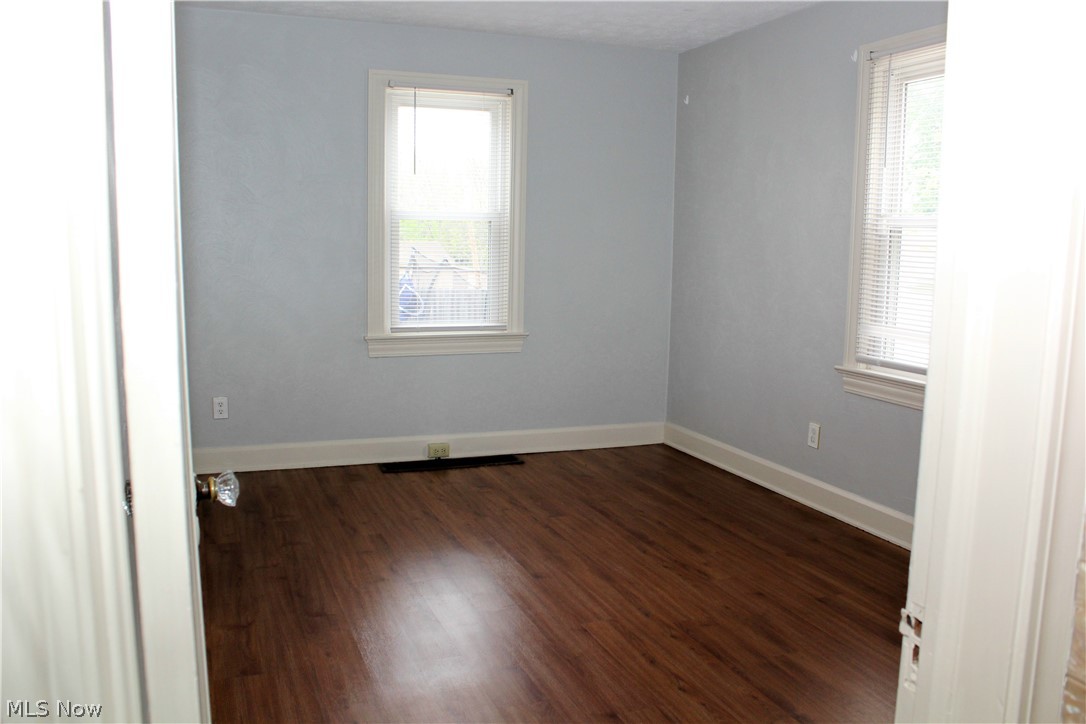 323 S Hazelwood Avenue Youngstown OH 44509