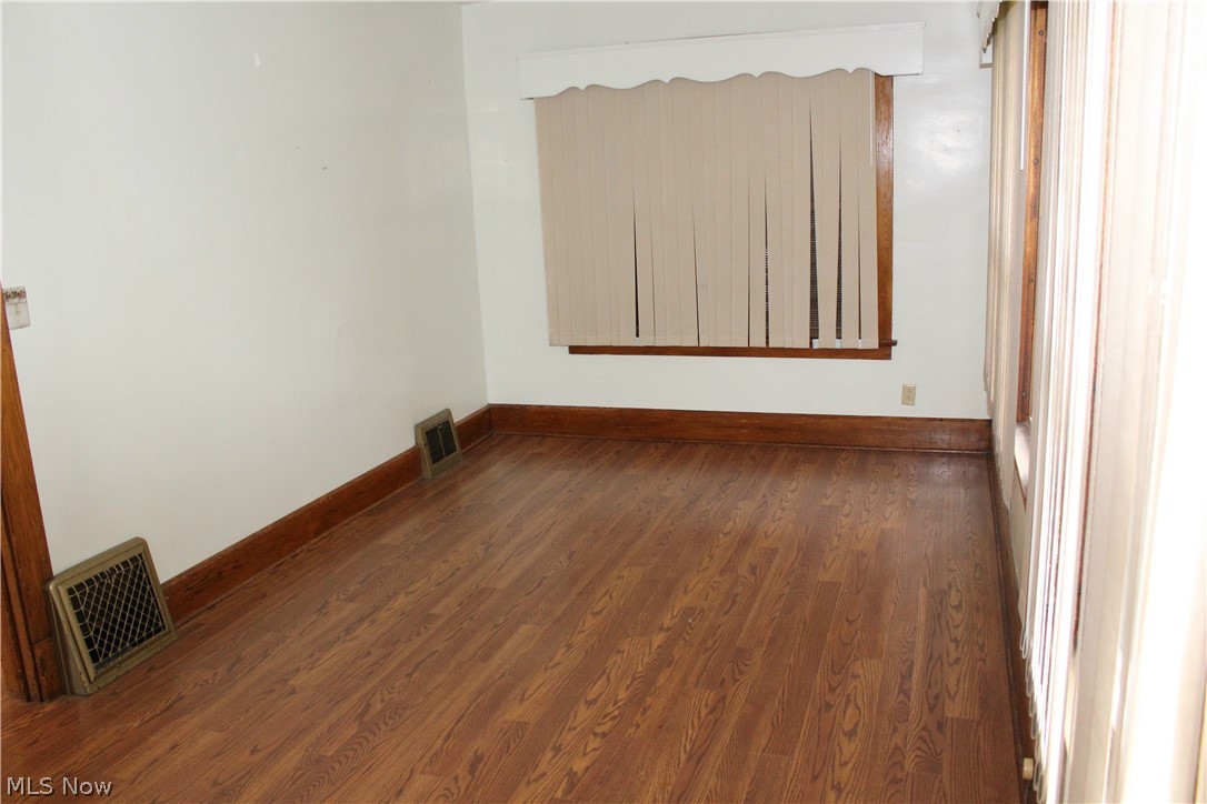 323 S Hazelwood Avenue Youngstown OH 44509