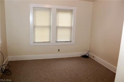 323 S Hazelwood Avenue Youngstown OH 44509