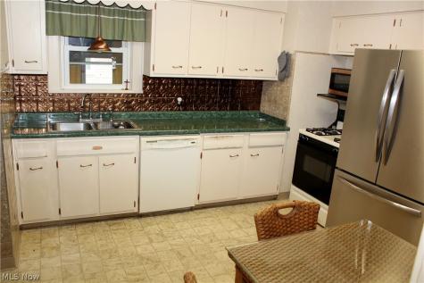 323 S Hazelwood Avenue Youngstown OH 44509