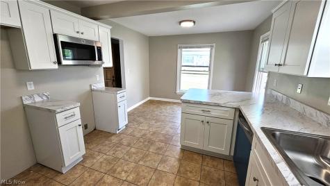 5157 E 113th Street Garfield Heights OH 44125