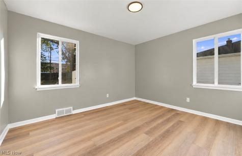 4513 Fruitland Drive Parma OH 44134