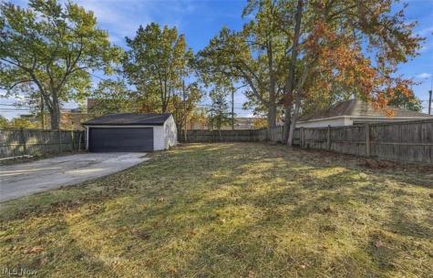 4513 Fruitland Drive Parma OH 44134