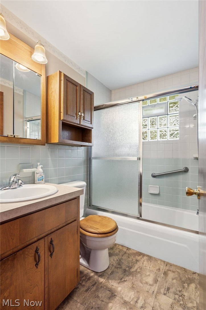 229 Kennedy Street Louisville OH 44641