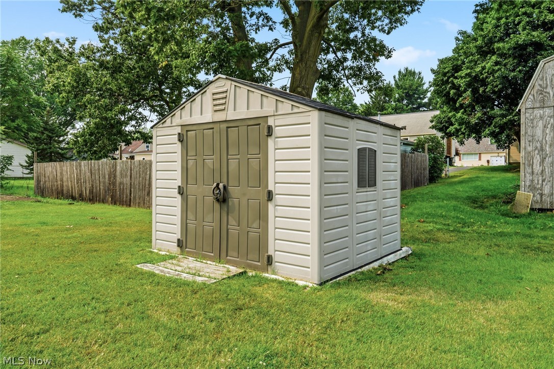 229 Kennedy Street Louisville OH 44641