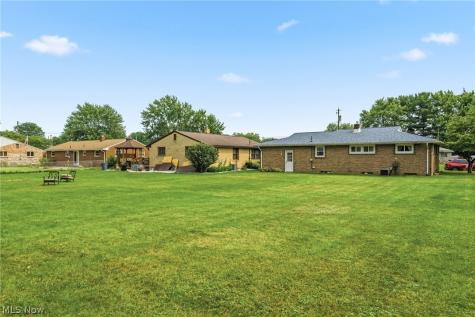 229 Kennedy Street Louisville OH 44641