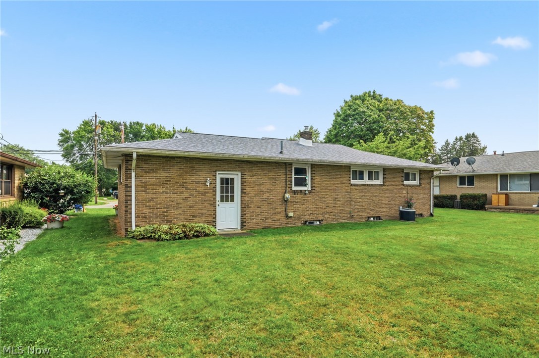 229 Kennedy Street Louisville OH 44641