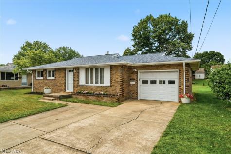 229 Kennedy Street Louisville OH 44641