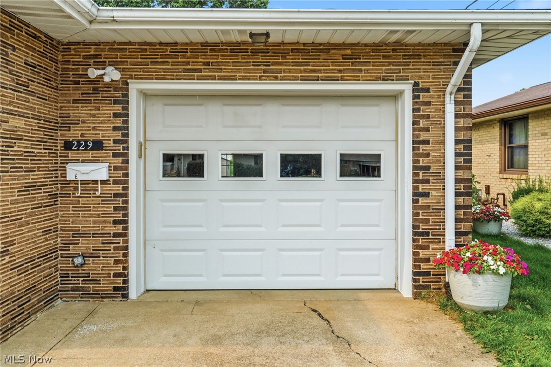 229 Kennedy Street Louisville OH 44641