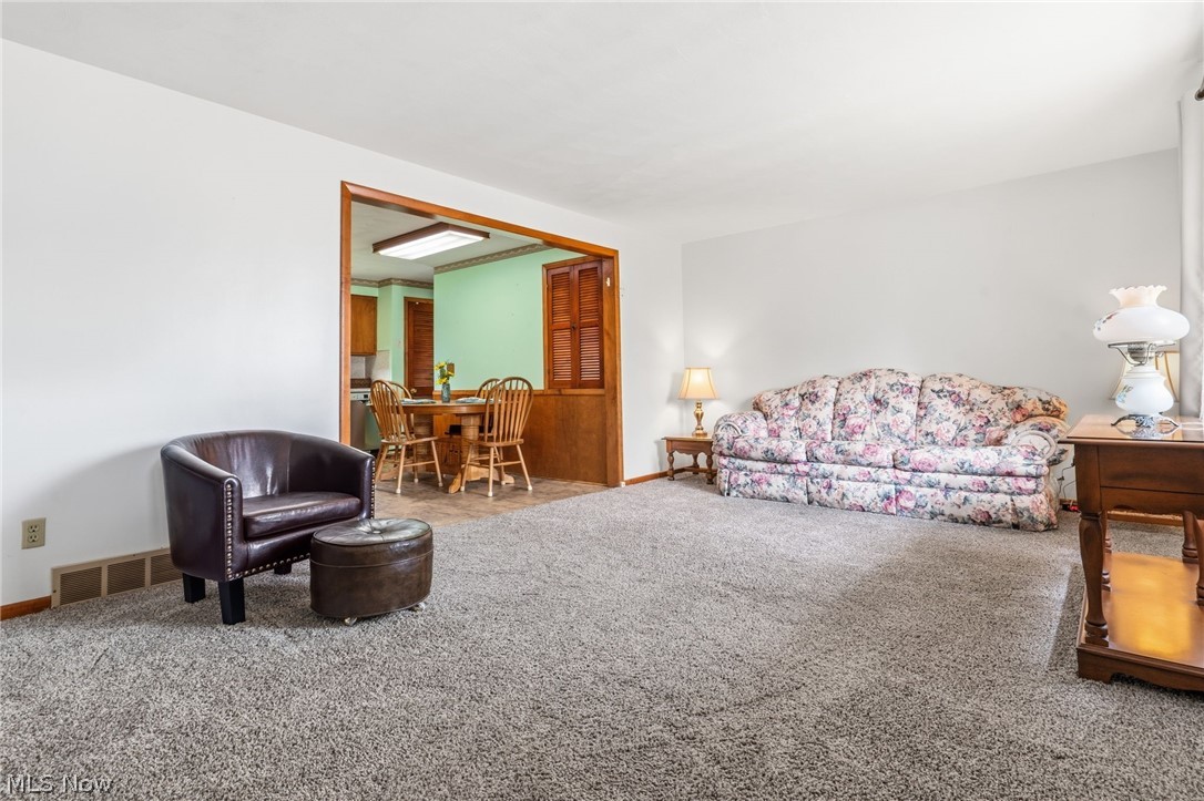 229 Kennedy Street Louisville OH 44641