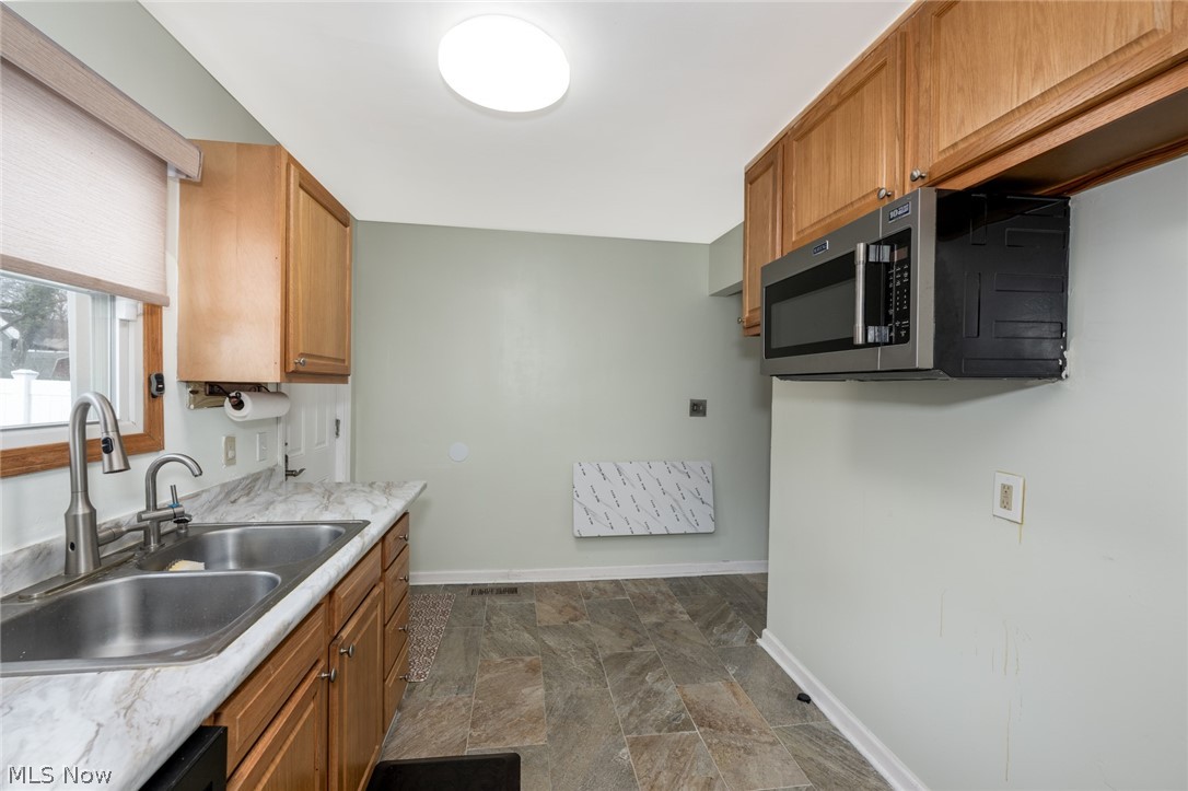 942 E Archwood Avenue Akron OH 44306