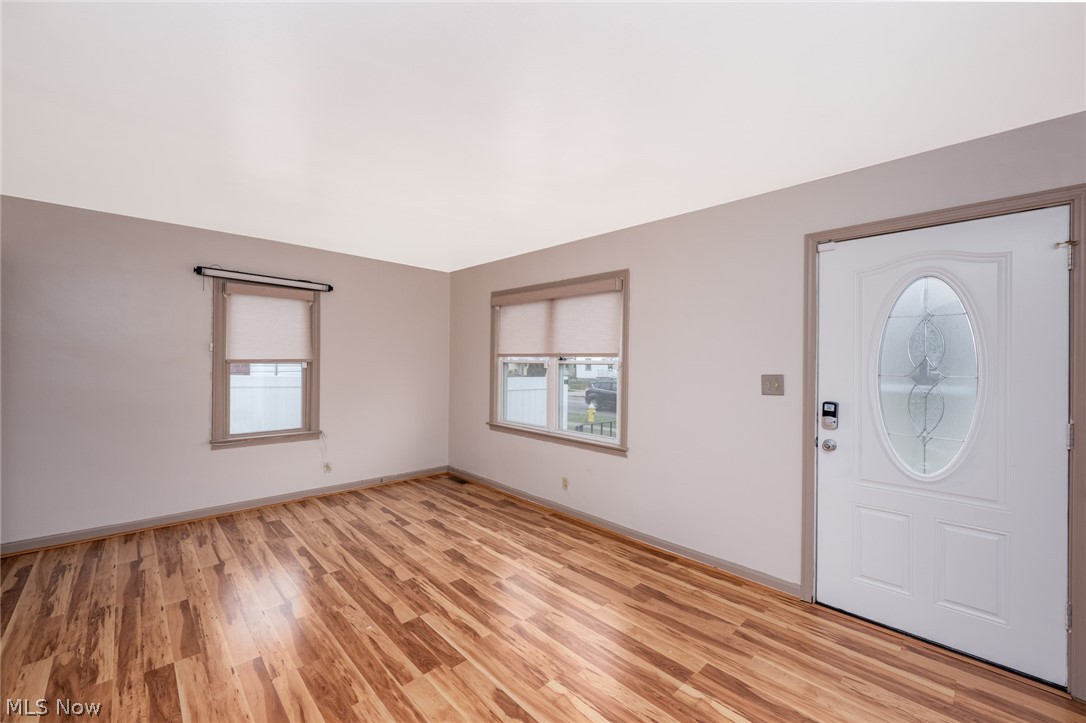 942 E Archwood Avenue Akron OH 44306