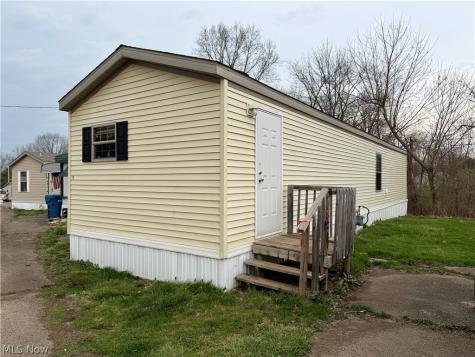 2606 Lincoln Way W Massillon OH 44647