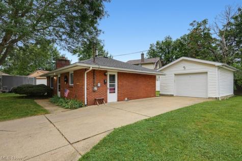 2568 9th Court Cuyahoga Falls OH 44221