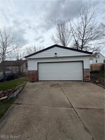 3622 Cecilia Avenue Cleveland OH 44109