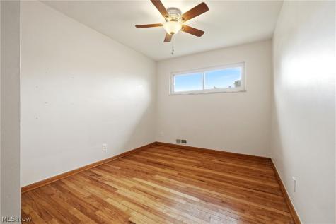 4728 Brookhigh Drive Brooklyn OH 44144