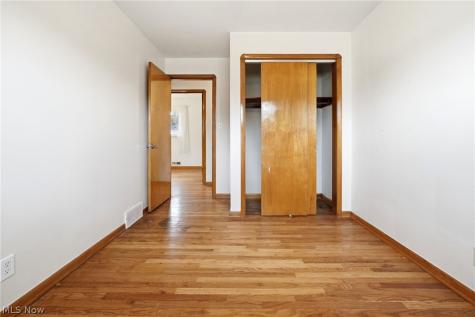 4728 Brookhigh Drive Brooklyn OH 44144