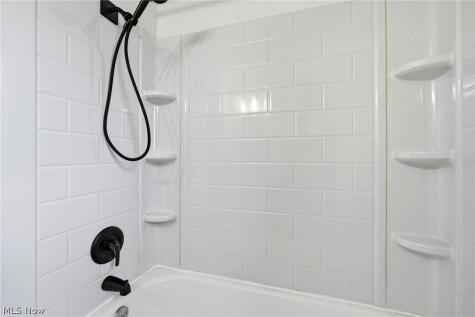 4728 Brookhigh Drive Brooklyn OH 44144
