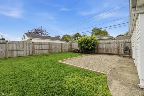 4728 Brookhigh Drive Brooklyn OH 44144