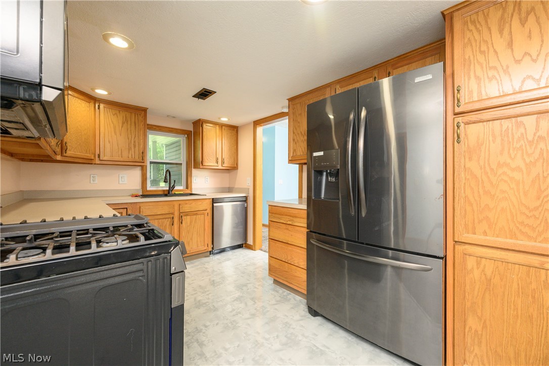 1743 Raber Road Green OH 44685