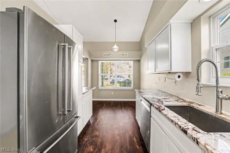 2000 Heron Glen Court Macedonia OH 44056
