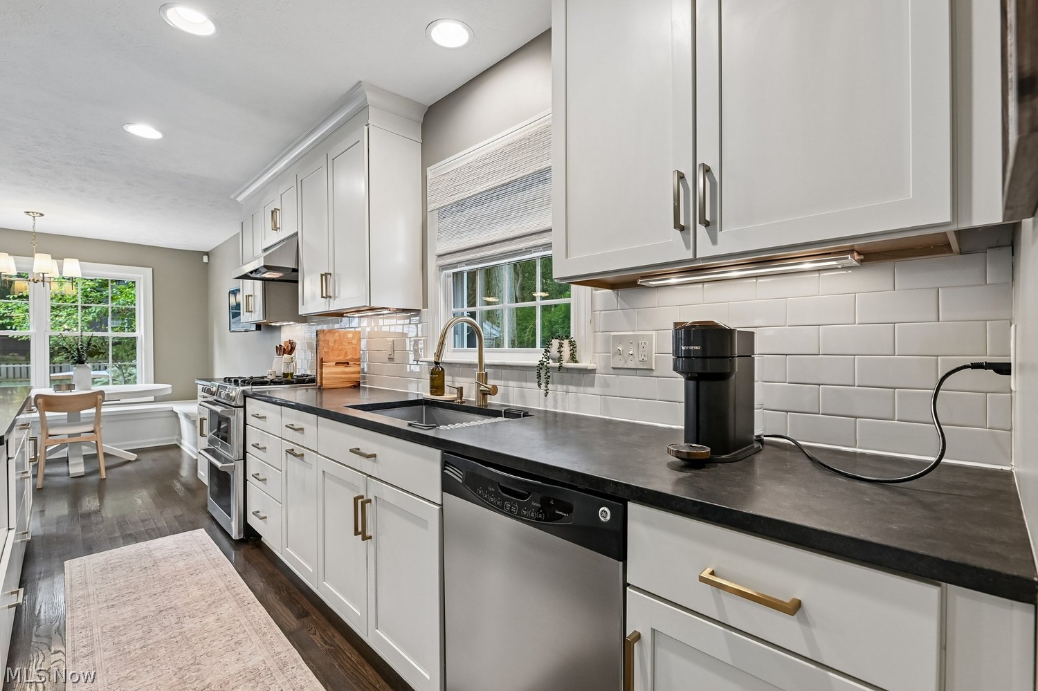 23727 Russell Road Bay Village OH 44140