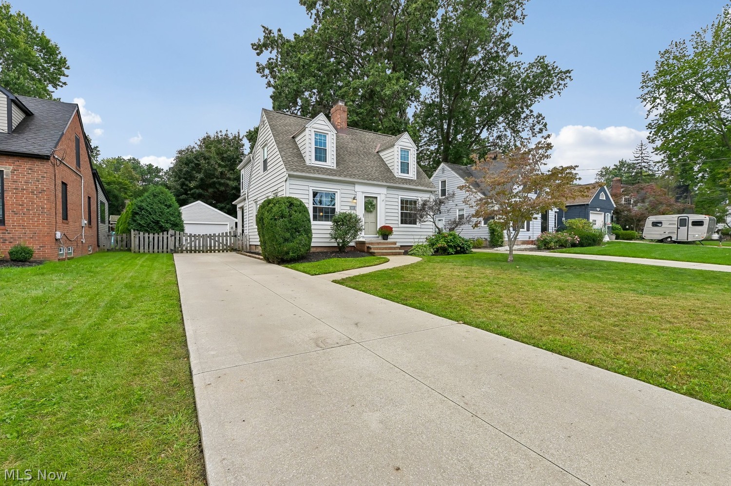 23727 Russell Road Bay Village OH 44140