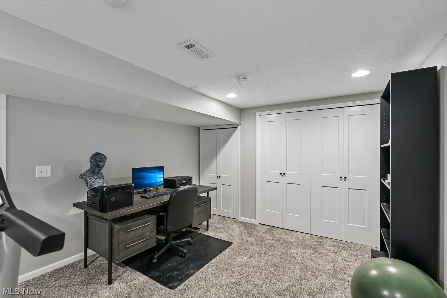 23727 Russell Road Bay Village OH 44140