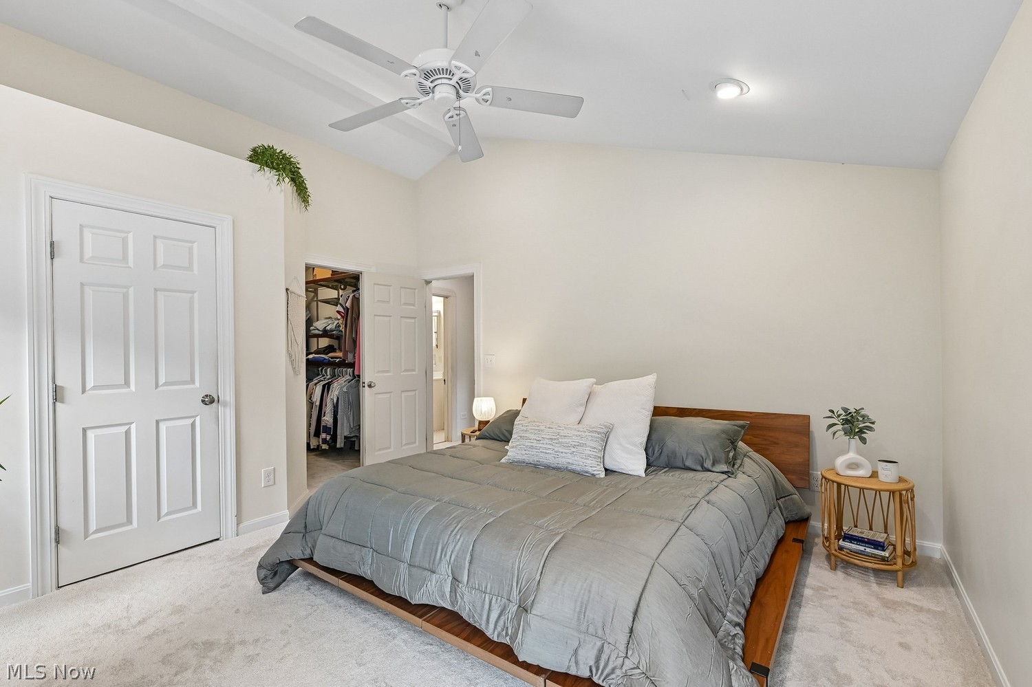 23727 Russell Road Bay Village OH 44140