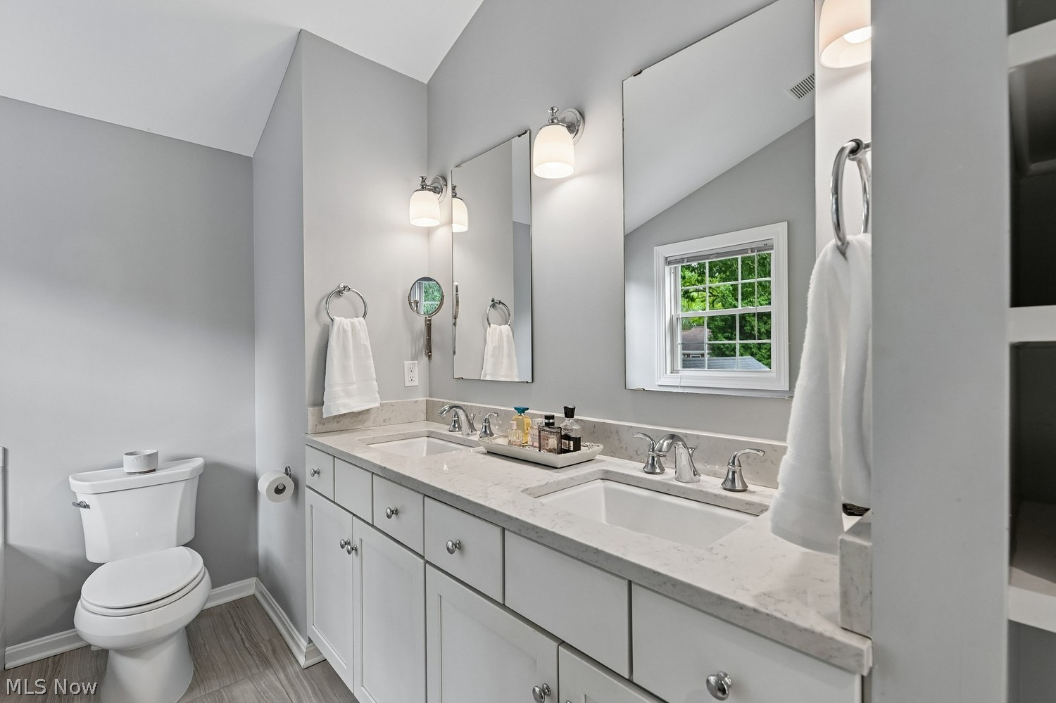 23727 Russell Road Bay Village OH 44140