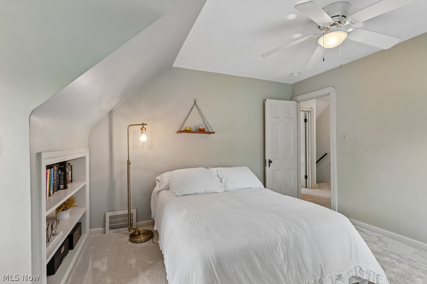 23727 Russell Road Bay Village OH 44140