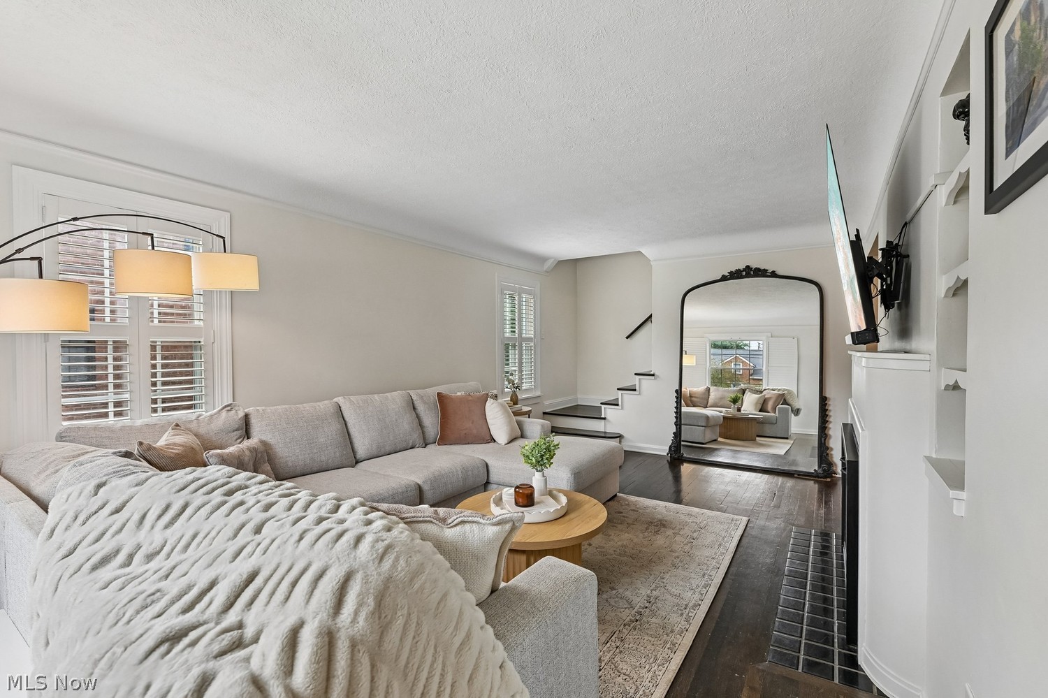 23727 Russell Road Bay Village OH 44140