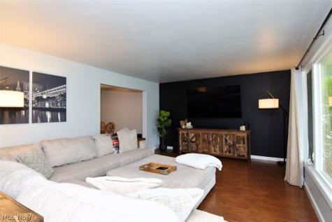 9145 Mercer Lane Brecksville OH 44141