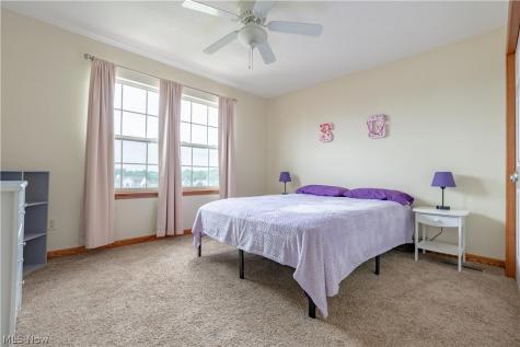 1225 Amanda Street SW Massillon OH 44647