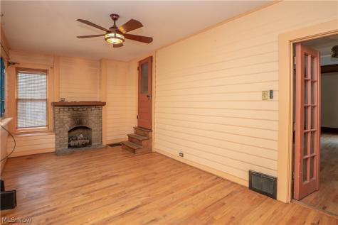79 Beck Avenue Akron OH 44302
