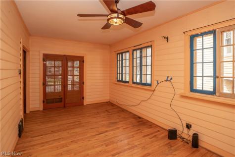 79 Beck Avenue Akron OH 44302