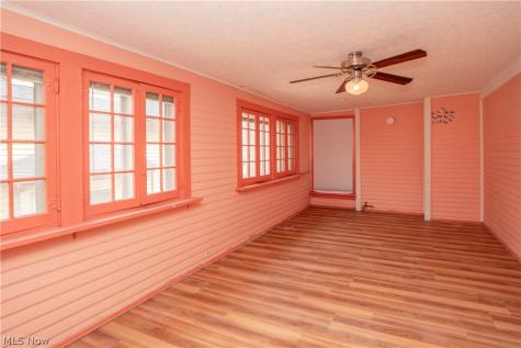 79 Beck Avenue Akron OH 44302
