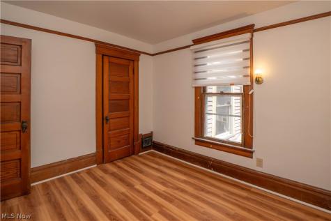79 Beck Avenue Akron OH 44302