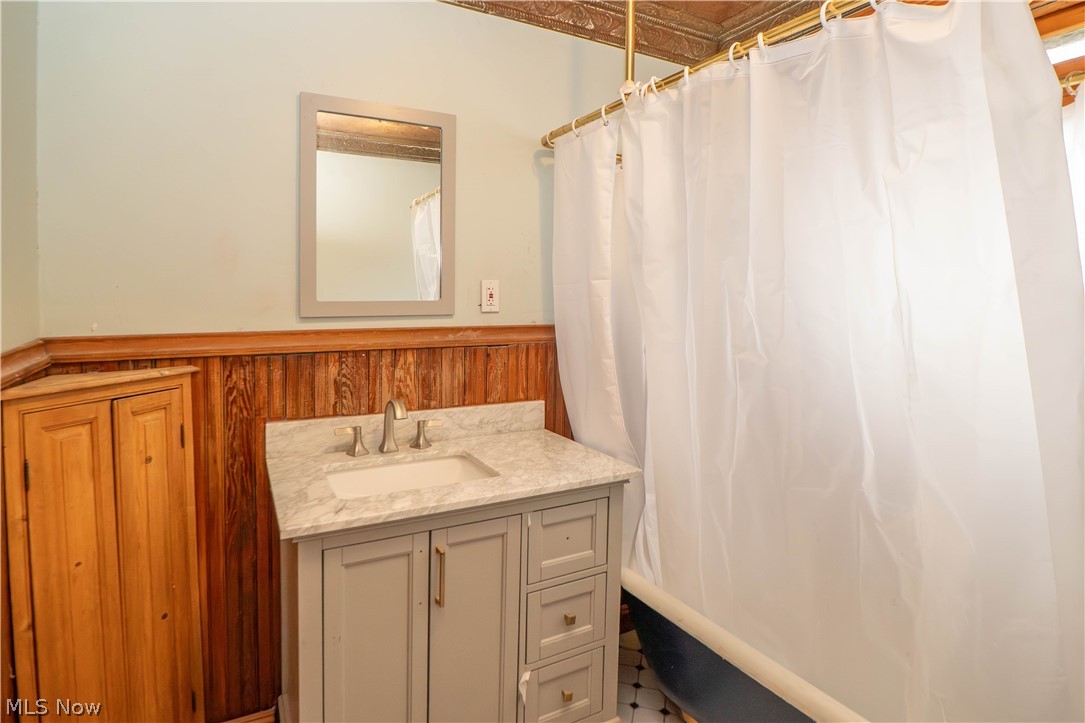 79 Beck Avenue Akron OH 44302