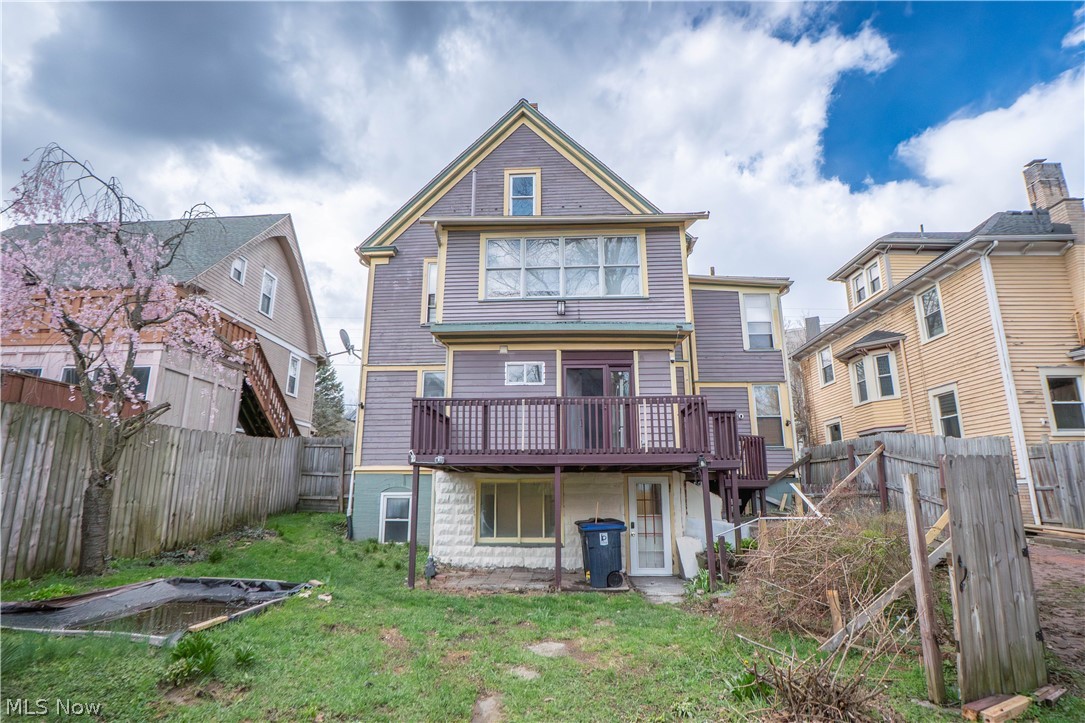 79 Beck Avenue Akron OH 44302