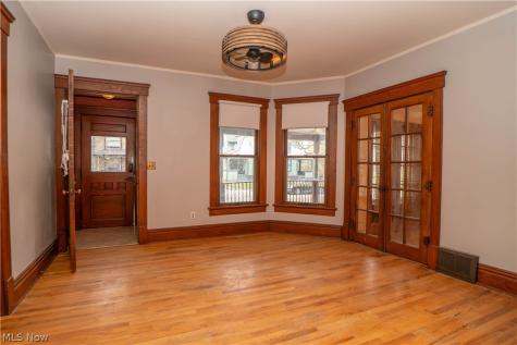 79 Beck Avenue Akron OH 44302