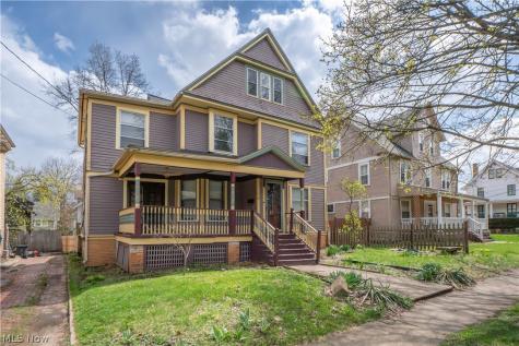 79 Beck Avenue Akron OH 44302